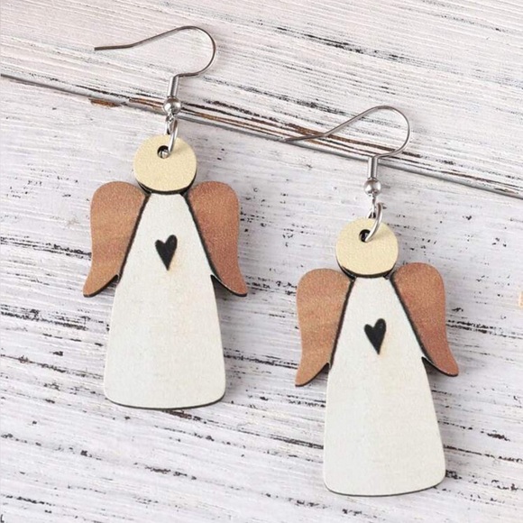 Front Porch Sittin Jewelry - Vintage, Double-Sided, Wood Angel Earrings
Angel Earrings with Heart Design
New